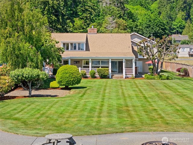 41 NE Sundstrom Road, Belfair, WA 98528