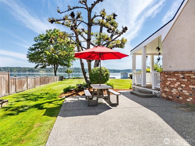 41 NE Sundstrom Road, Belfair, WA 98528