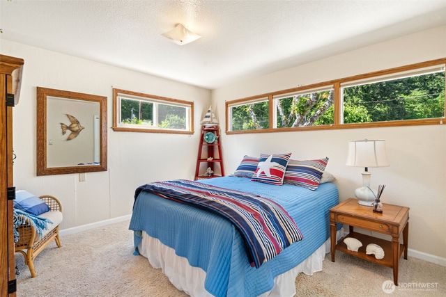 41 NE Sundstrom Road, Belfair, WA 98528