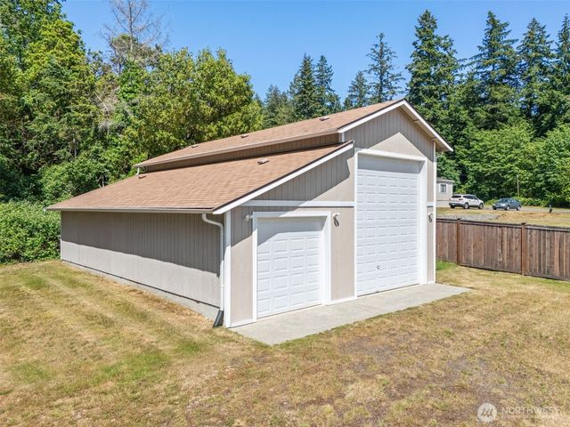 41 NE Sundstrom Road, Belfair, WA 98528