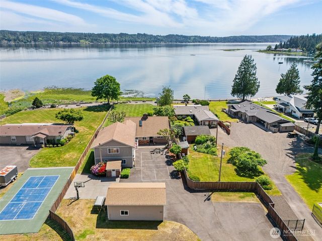 41 NE Sundstrom Road, Belfair, WA 98528