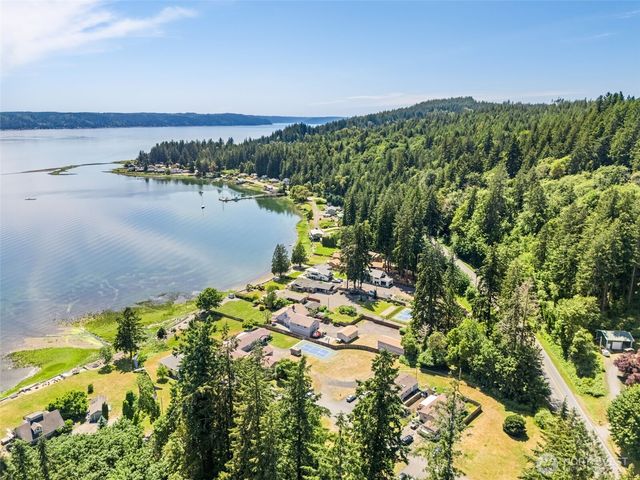 41 NE Sundstrom Road, Belfair, WA 98528
