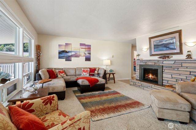 41 NE Sundstrom Road, Belfair, WA 98528