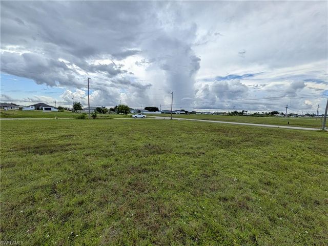 1610 NE Juanita PL, Cape Coral, FL 33909
