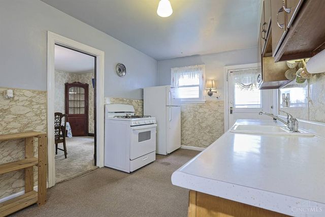 708 E Ross Avenue, St Bernard, OH 45217