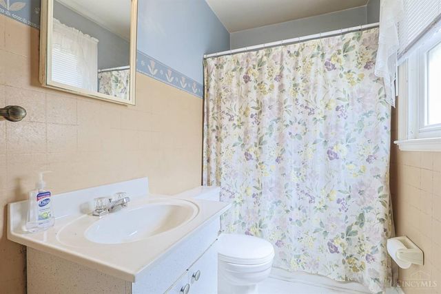 708 E Ross Avenue, St Bernard, OH 45217