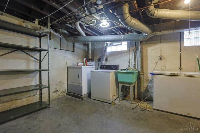 708 E Ross Avenue, St Bernard, OH 45217