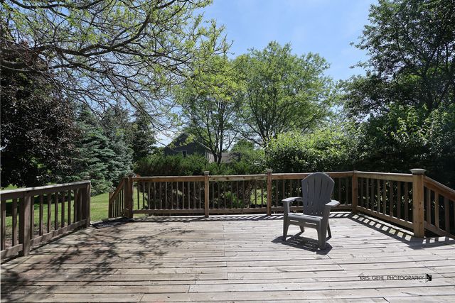 4002 Acacia Drive, Crystal Lake, IL 60012