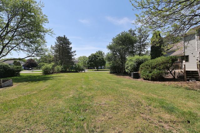 4002 Acacia Drive, Crystal Lake, IL 60012