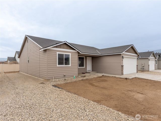 86 Salmon Drive, Wenatchee, WA 98801