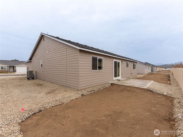 86 Salmon Drive, Wenatchee, WA 98801