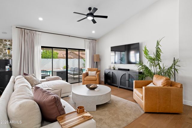 3261 W JASPER Drive, Chandler, AZ 85226