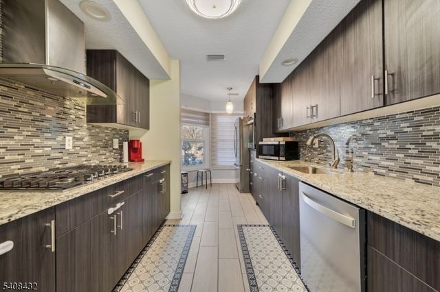 130 Magee Ct 130, East Brunswick Twp., NJ 08816