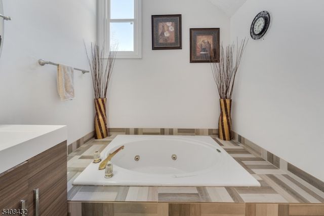 130 Magee Ct 130, East Brunswick Twp., NJ 08816