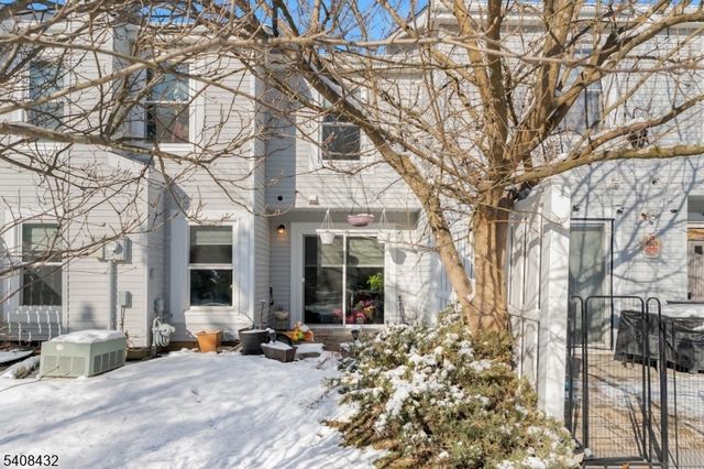 130 Magee Ct 130, East Brunswick Twp., NJ 08816