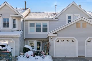 130 Magee Ct 130, East Brunswick Twp., NJ 08816