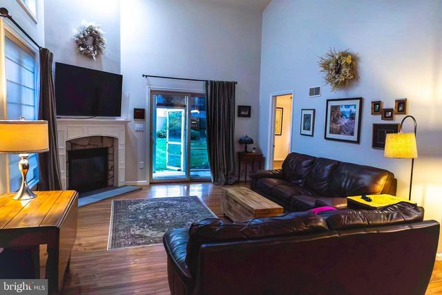 1053 HAMMON AVE, Ephrata, PA 17522