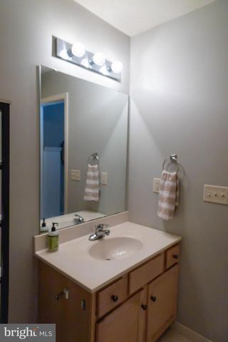 1053 HAMMON AVE, Ephrata, PA 17522
