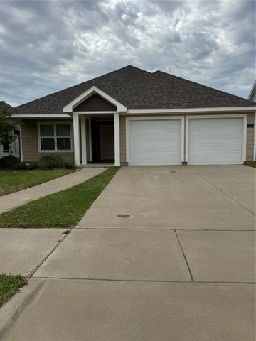 102 Rock Creek Lane, Terrell, TX 75160