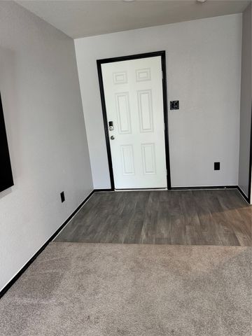 102 Rock Creek Lane, Terrell, TX 75160