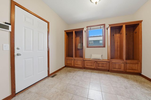 17750 74th Avenue N, Maple Grove, MN 55311