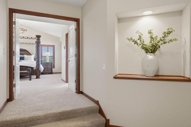 17750 74th Avenue N, Maple Grove, MN 55311