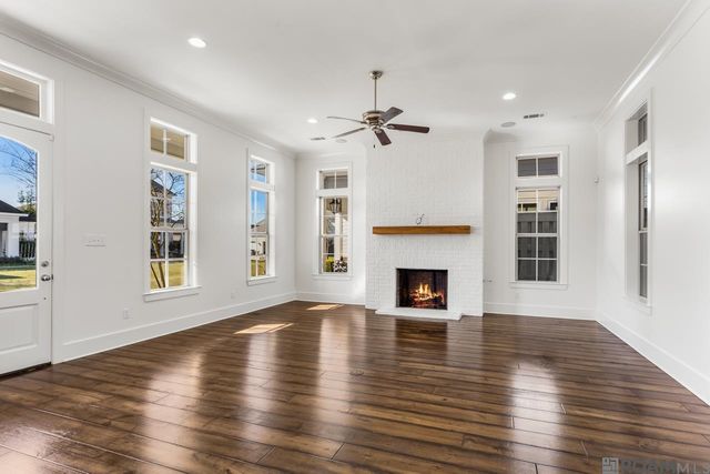 10740 Summer Fest Ln, Baton Rouge, LA 70810