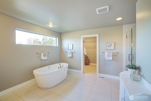 10010 Densmore Avenue N, Seattle, WA 98133