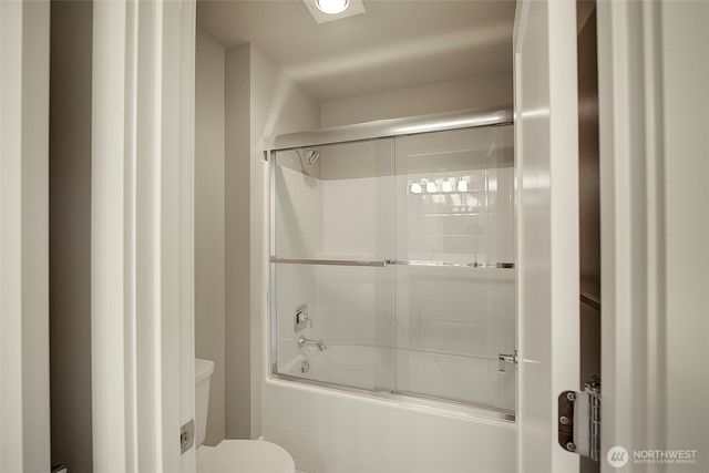 10010 Densmore Avenue N, Seattle, WA 98133