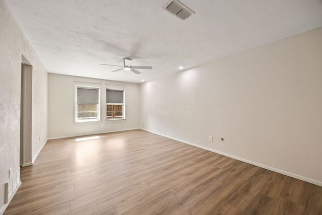 409 Circleview N, Hurst, TX 76054