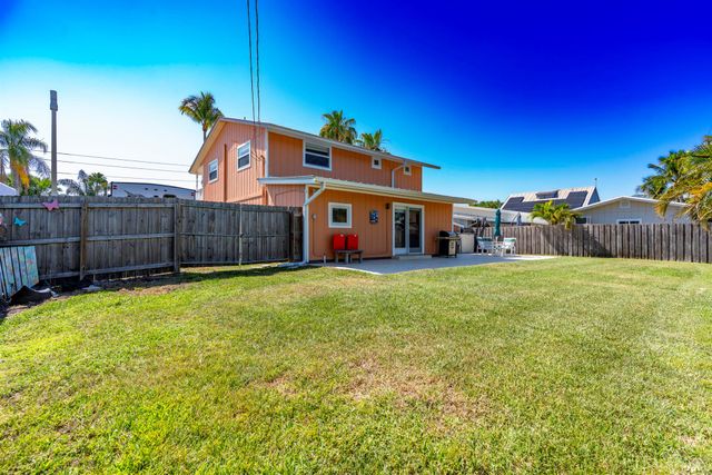 3083 SW Berry Avenue, Palm City, FL 34990