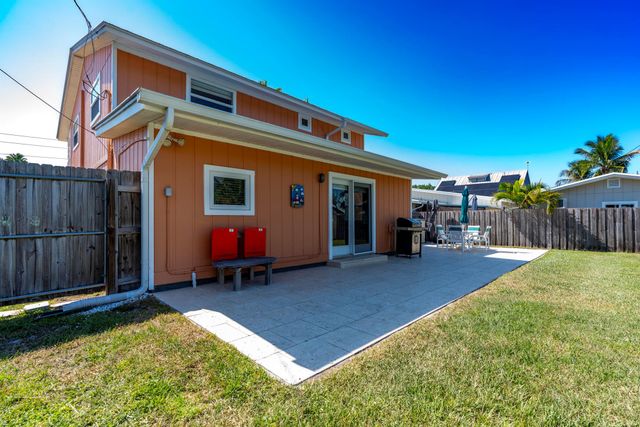 3083 SW Berry Avenue, Palm City, FL 34990