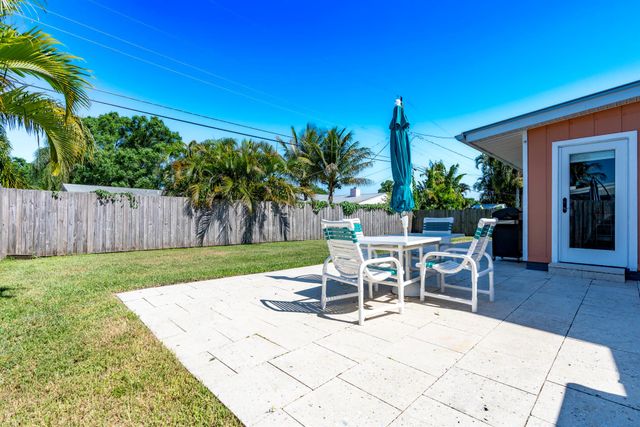 3083 SW Berry Avenue, Palm City, FL 34990