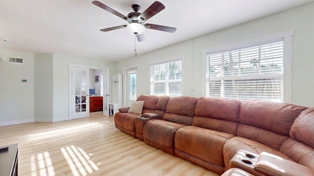 3083 SW Berry Avenue, Palm City, FL 34990