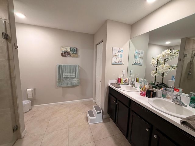 5425 NW Edgewater Avenue, Port St. Lucie, FL 34983