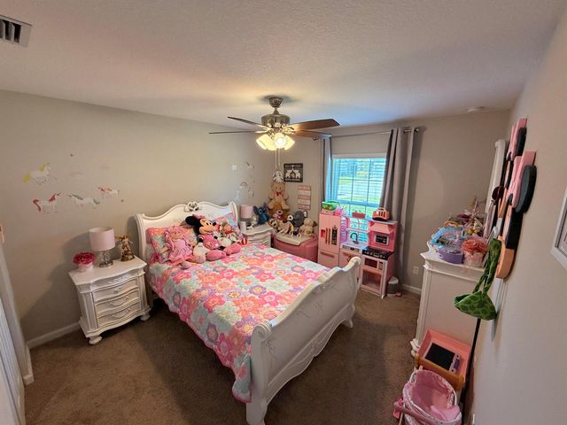 5425 NW Edgewater Avenue, Port St. Lucie, FL 34983