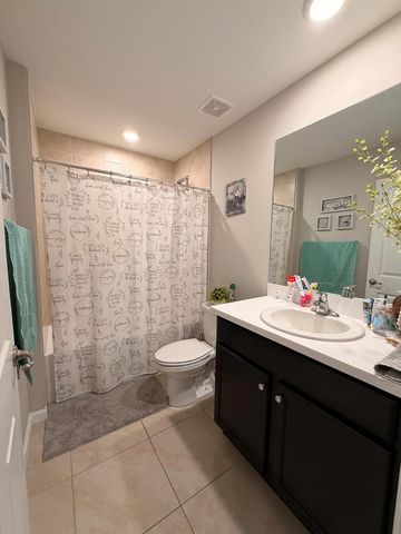 5425 NW Edgewater Avenue, Port St. Lucie, FL 34983