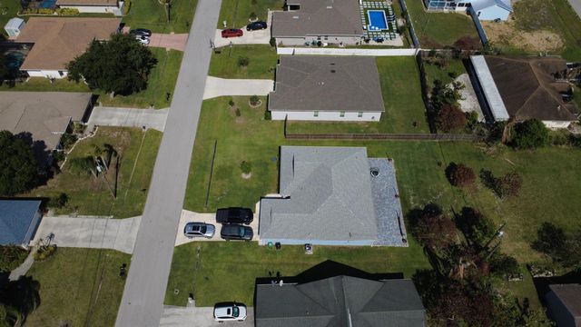 5425 NW Edgewater Avenue, Port St. Lucie, FL 34983