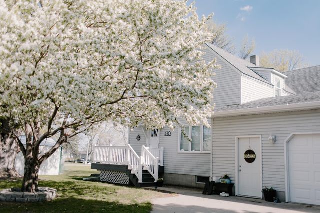 410 2nd Street NE, Hankinson, ND 58041