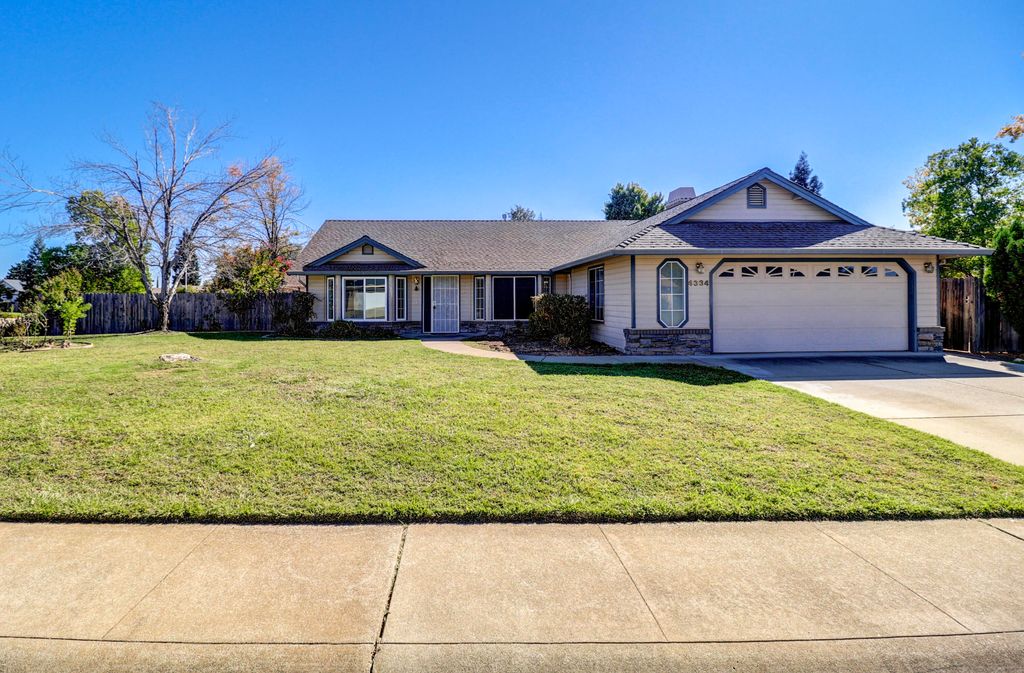 4334 Mountain Glen Court, Redding, CA 96001