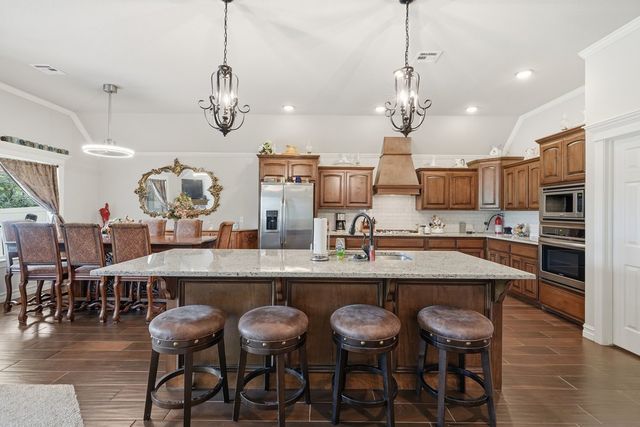 12116 E 69th Street N, Owasso, OK 74055