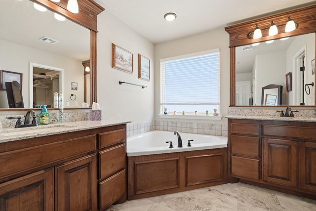 12116 E 69th Street N, Owasso, OK 74055