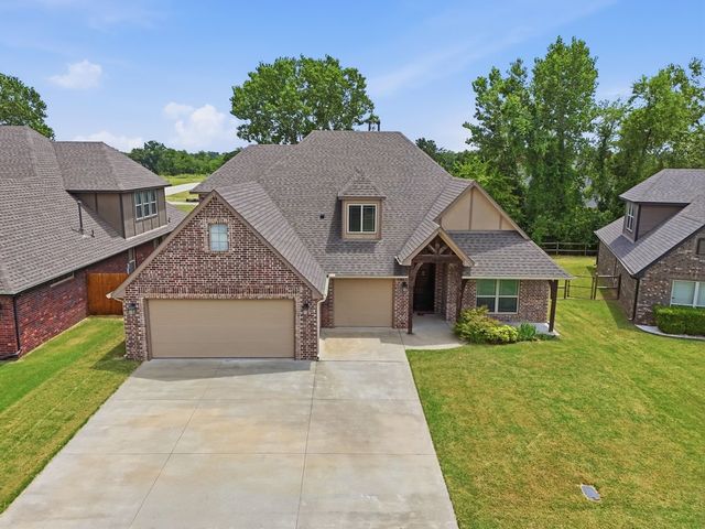 12116 E 69th Street N, Owasso, OK 74055