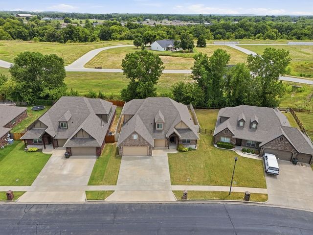 12116 E 69th Street N, Owasso, OK 74055
