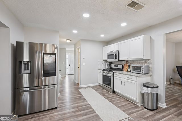 4084 S River Lane, Ellenwood, GA 30294