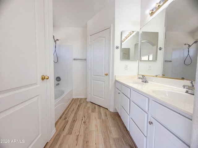 9710 E OBISPO Avenue, Mesa, AZ 85212