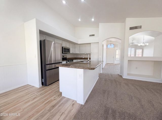 9710 E OBISPO Avenue, Mesa, AZ 85212