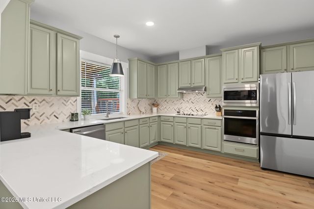 8940 Anahola Place, Diamondhead, MS 39525