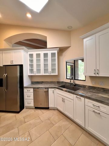 7300 E Calle Alba Serena, Tucson, AZ 85750