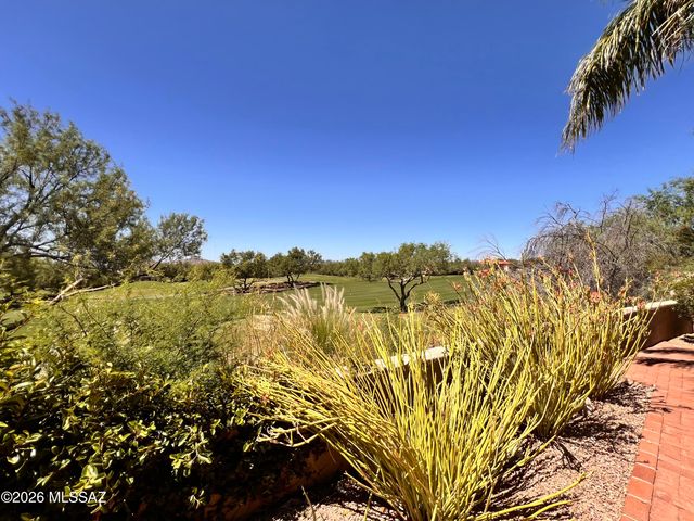 7300 E Calle Alba Serena, Tucson, AZ 85750